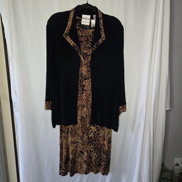 Alfred Dunner Dresses & Skirts - Vintage Alfred Dunner 3 Pc Set‎ Skirt Shirt Jacket Animal Print Women Large/XL